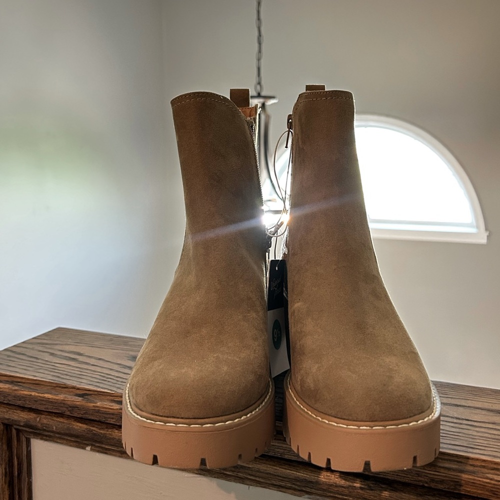 Target Boots - Picture 2 of 4